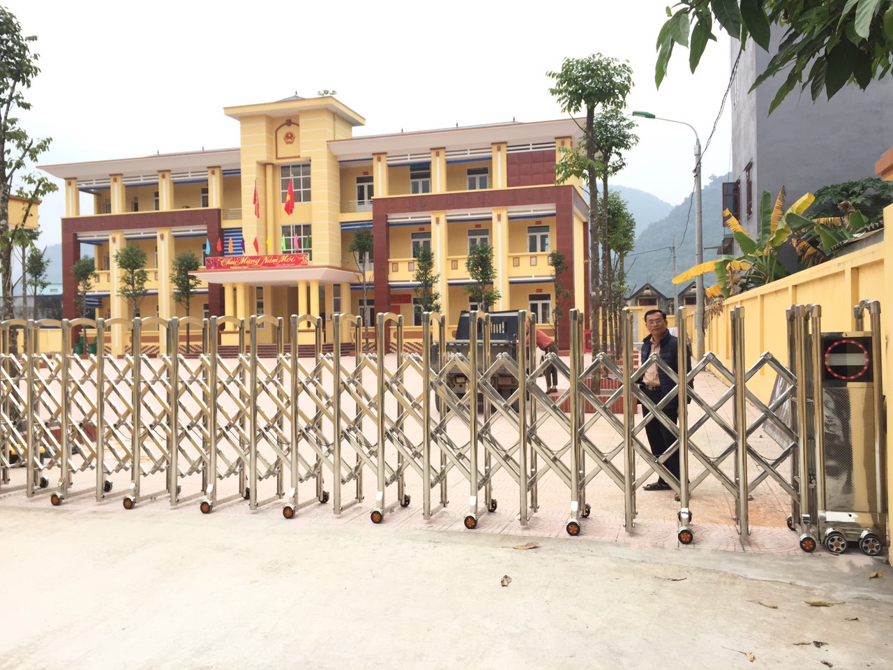 Cửa Cổng Xếp Tự Động